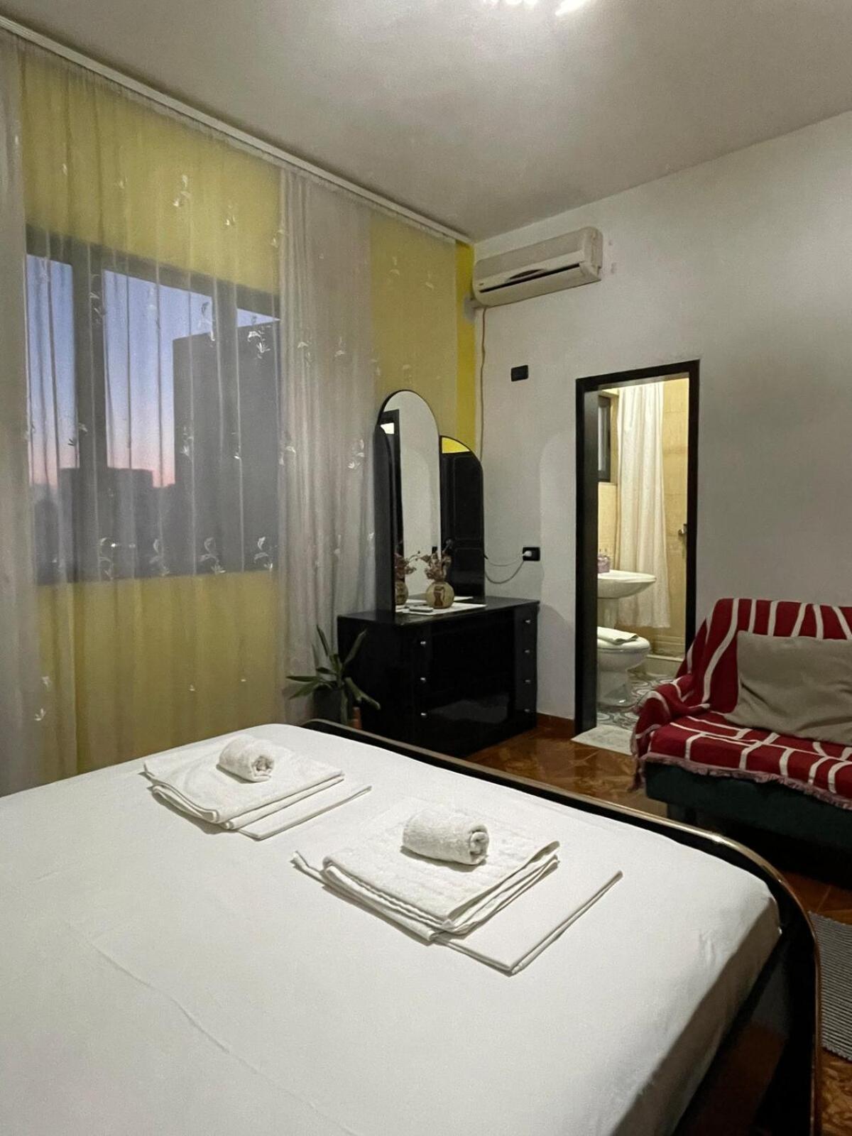 Cozy Big Apartment With Balcony Tirana Zewnętrze zdjęcie